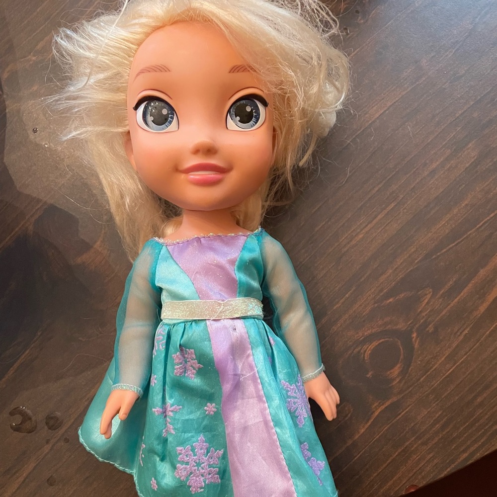 Elsa doll